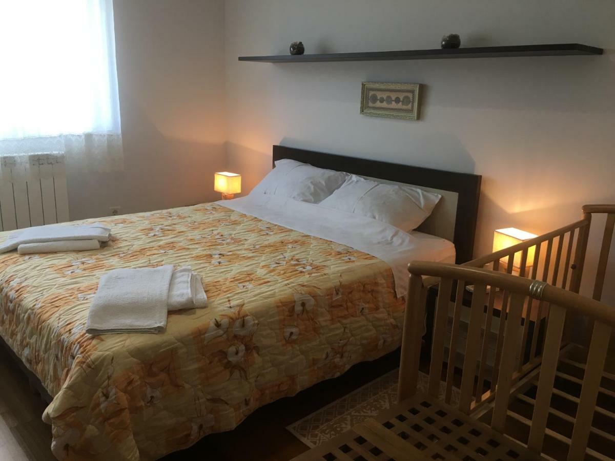 LižnjanHouse Mia公寓 外观 照片