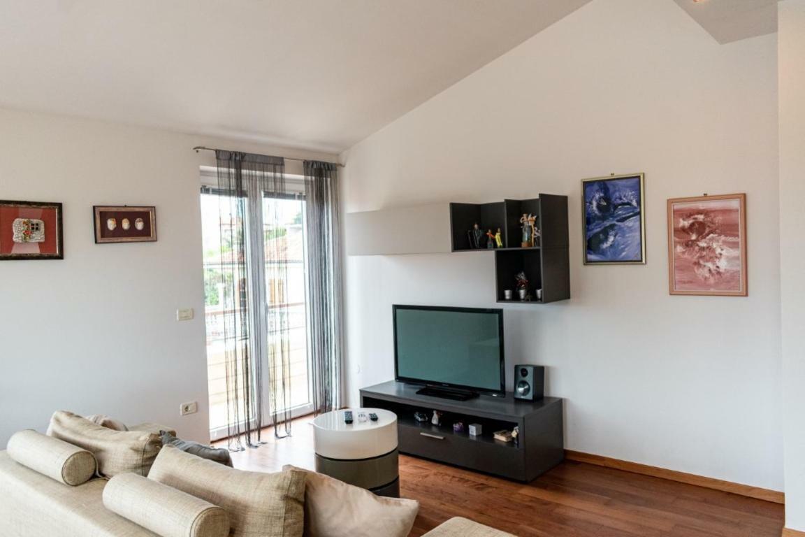 LižnjanHouse Mia公寓 外观 照片